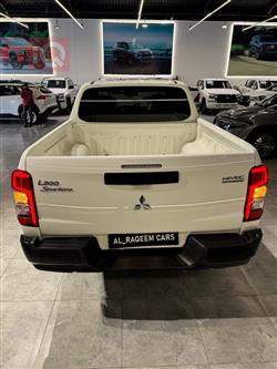 ميتسوبيشي L200